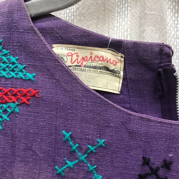 Tipicano size medium, vintage, long sleeve cotton top, purple, multi - Picture 2 of 3